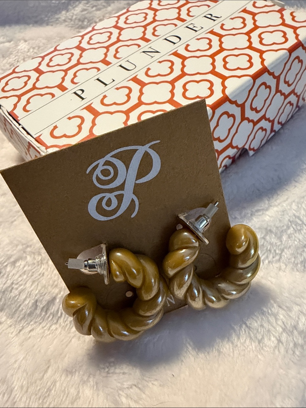 Plunder Twisted Hoop Earrings in Olive Gold
